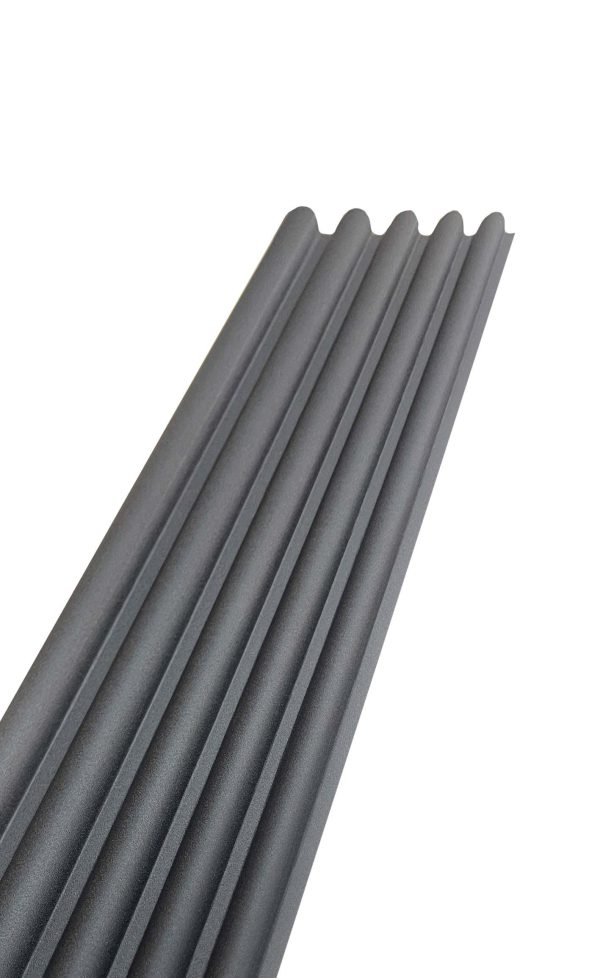 IC- Round Black  (207 x 2900mm)